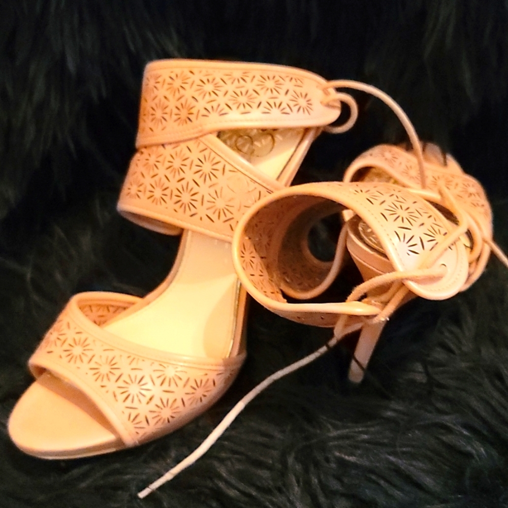 Shoe